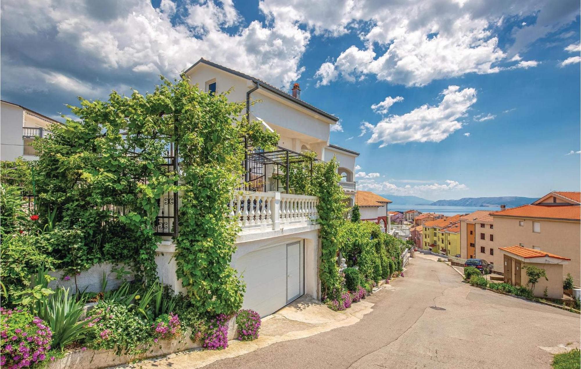 Stunning Apartment In Crikvenica With Wifi Екстериор снимка